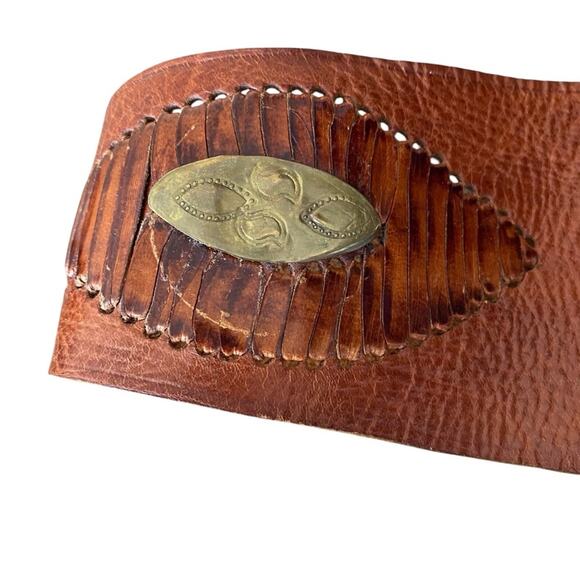Vintage Brown Leather Wide Waist Belt with Gold Accents size medium - Picture 4 of 8